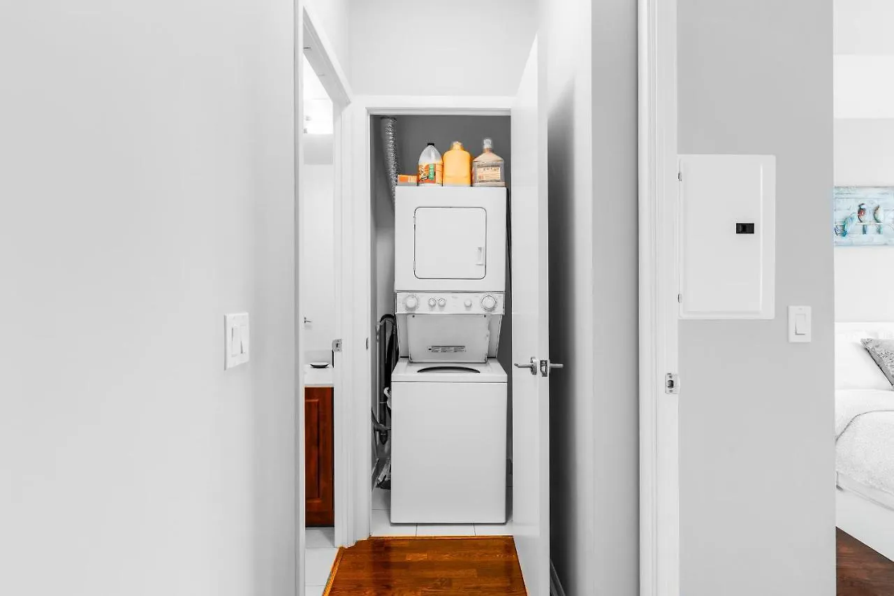 Aoc Suites - High-Rise Condo - City View Toronto 0*,  Canada